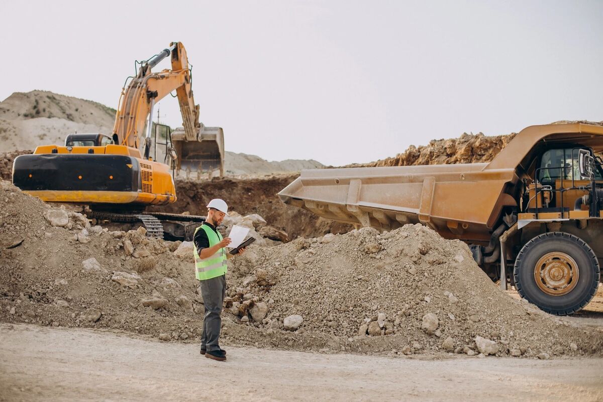 Why Gold Coast Projects Need Earthmoving Contractors