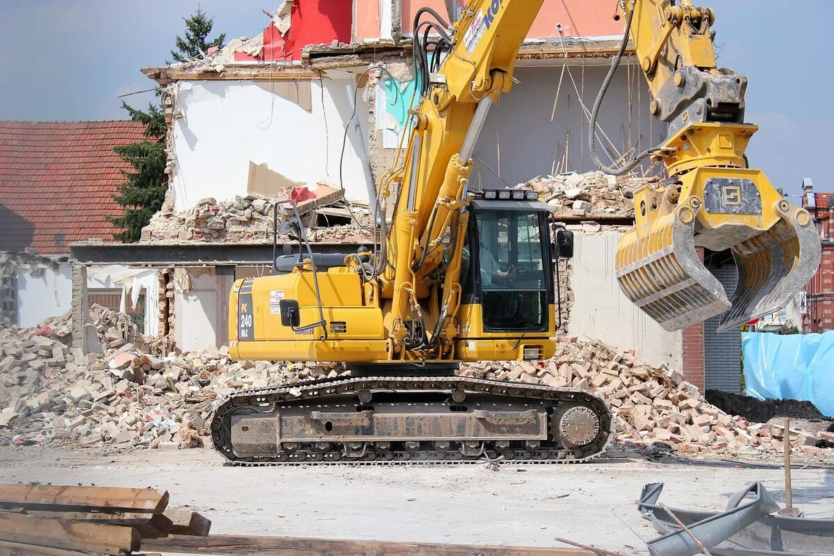How to Budget for Demolition Services on the Gold Coast